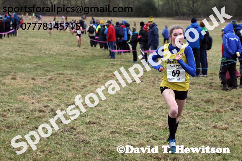 Womens under-17s 2018 Northern Cross Country Champs., Harewood House, Leeds. Photo: David T. Hewitson/Sports for All Pics